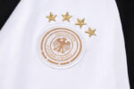 Escudo del chandal blanco Deutscher Fussball-Bund 2022-2023