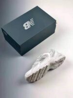 New Balance 530 Shoes con caja