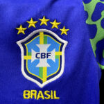 Body CBF Brasil segunda equipación 2022-2023 escudo