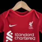 Body del Liverpool primera equipación 2022-2023 Cuello