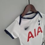 Body del Tottenham primera equipación 2022-2023 lateral