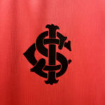 Camiseta Internacional Brasil 2022-2023 escudo