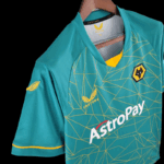 Camiseta de visitantes Wolverhampton 2022-2023 lateral