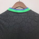 Camiseta negra Brasil edición especial Mujer 2022-2023 dorso del cuello