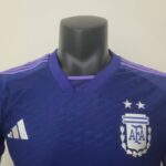 Camiseta Argentina para el Mundial Qatar color violeta 2022 -versión jugador cuello