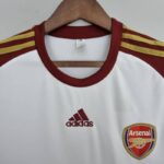 Camiseta de Entrenamiento Arsenal 2022-2023 cuello frontal
