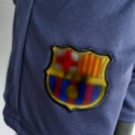 Conjunto barcelona 2023 escudo pantalon