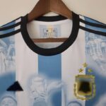 Camiseta conmemoración argentina cuello