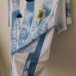 Camiseta conmemoración argentina lateral