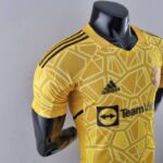 Camiseta Manchester United Portero - amarillo 2022-2023 versión del reproductor lateral 1