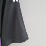 Camiseta Real Madrid entrenamiento 2022-2023 negro-morado manga