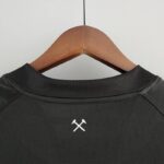 Camiseta West Ham segunda equipación 2022-2023 dorso del cuello