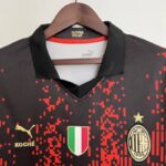 Camiseta del AC Milan x Koché cuarta equipación 2022-2023 cuello frontal