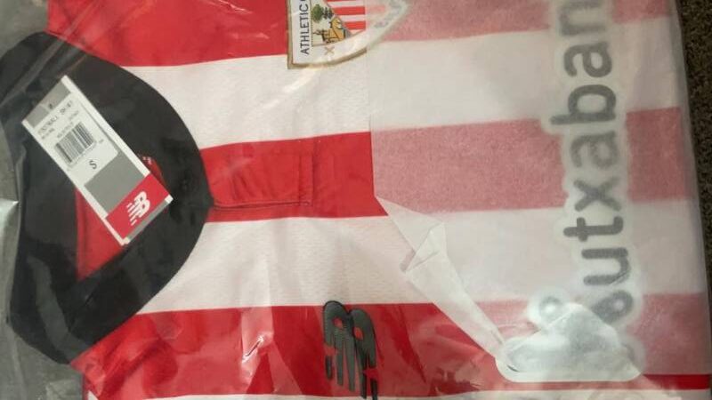 paquete del producto camiseta athletic 2023