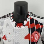 camiseta manchester united 2024 especial cuello v con parche