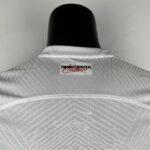 camiseta corinthians 2024 blanca cuello anterior