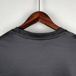 camiseta fc barcelona 2024 negro cuello anterior