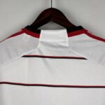camiseta flamengo 2024 blanco cuello anterior