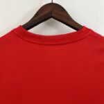 camiseta flamengo mujer 2024 cuello anterior