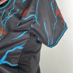 camiseta manchester city 2024 negro lateral