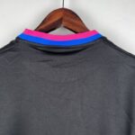 camiseta inter miami negra 2024 cuello anterior