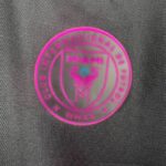 camiseta inter miami negra 2024 escudo