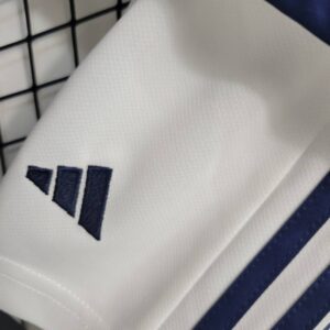 camiseta de italia 2024 y pantalon corto lateral