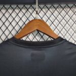 camiseta negra napoli cuello anterior