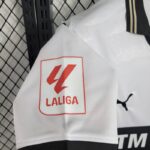 camiseta valencia 2024 parche de nuevo de la liga