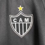 camiseta atletico mineiro escudo
