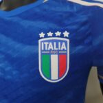 camiseta de italia escudo