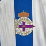 camiseta deportivo la coruña escudo