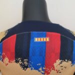 camiseta edicion especial barcelona cuello anterior