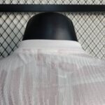 camiseta francia 2024 cuello anterior