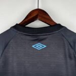 camiseta gremio 2023 cuello anterior