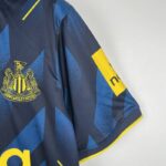 tercera equipacion newcastle manga