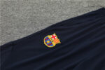 escudo del pantalon del chandal fc barcelona