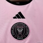 camiseta inter miami 2024 escudo y logo