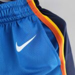 pantalon corto oklahoma city azul cintura azul y logo nike con bordes en linea