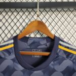 real madrid manga larga cuello