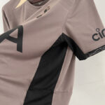 Camiseta-tercera-equipacion-tottenham-2024-2025-axila