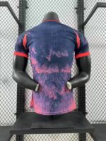 Camiseta-version-jugador-edicion-especial-Real-Madrid-2024-2025-parte-trasera