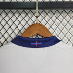 camiseta-inglaterra-euro-2024-cuello-detras