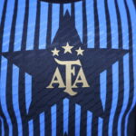 camiseta negra argentina 3 estrellas pecho