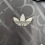 Camiseta Real Madrid Blanco y negro 2024/2025 - Imagen 6