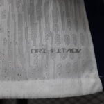 camiseta-tottenham-2025-logo-drifit