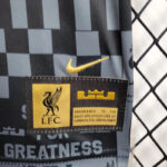 kit-liverpool-negra-etiqueta-especial