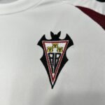 camiseta-albacete-primera-equipacion-2024-2025-escudo