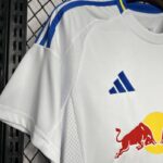 camiseta-primera-equipacion-leeds-united-2024-2025-puño-derecho