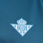 camiseta-real-betis-tercera-equipacion-2024-2025-escudo